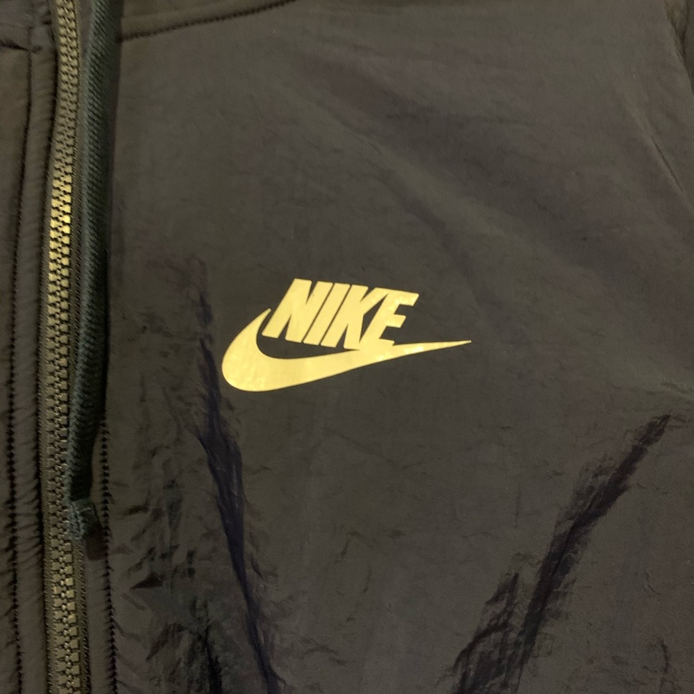 Nike Jacket - Picture 3 of 4